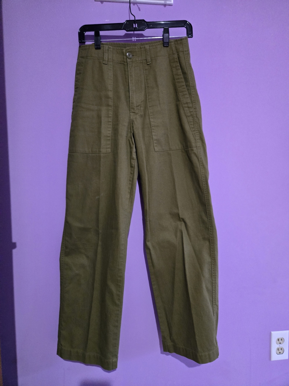 Uniqlo Women's Olive Green Utility Pants